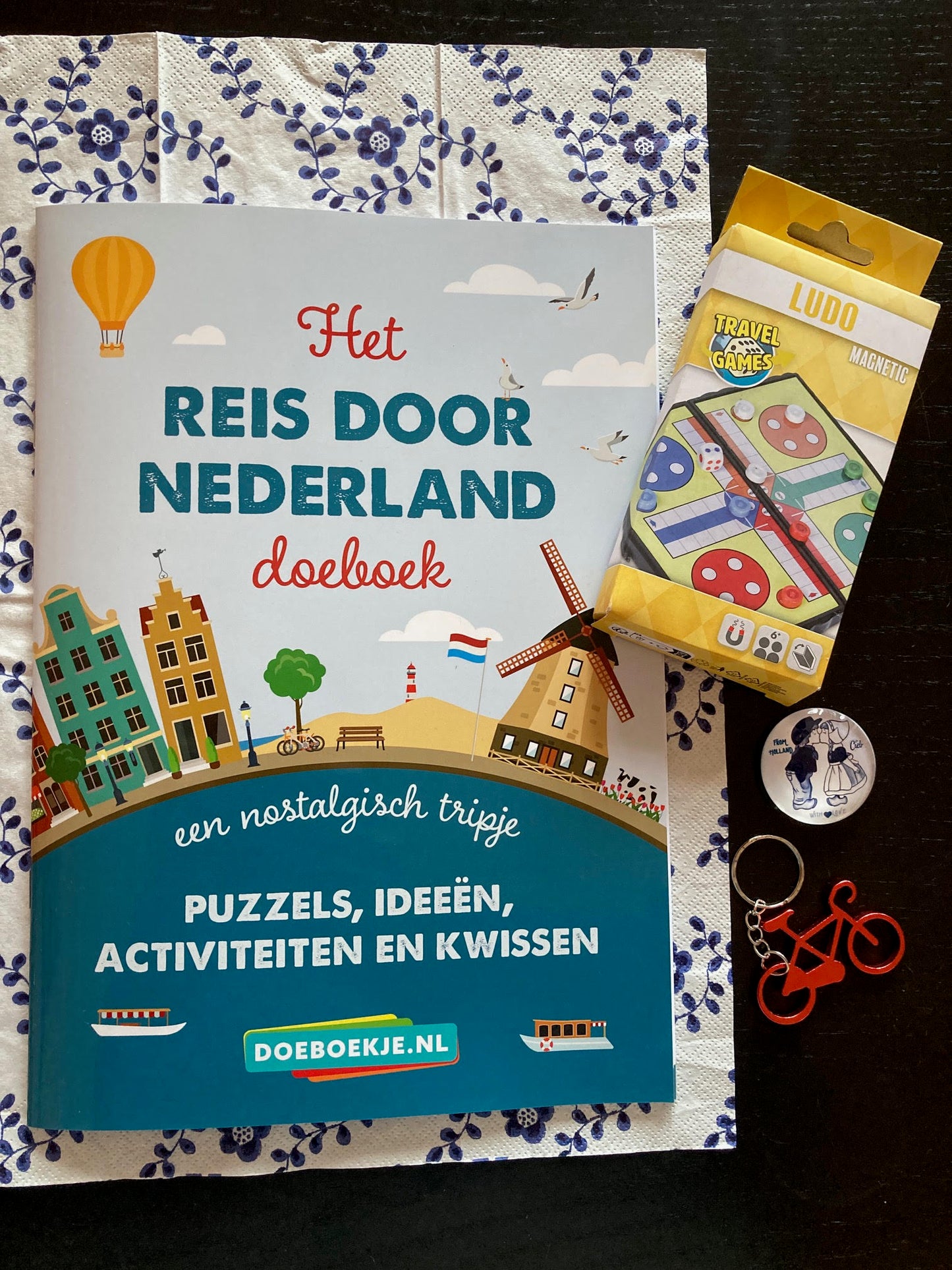 Heerlijk Hollands cadeaupakket 9 | voor volwassene en senior